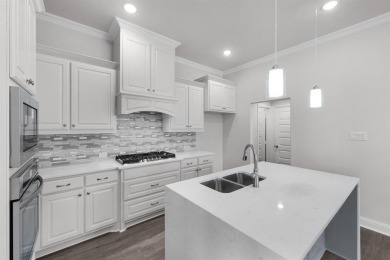 MLS# 20812507 - Built by Altura Homes - Ready Now! ~ This on Heath Golf and Yacht Club in Texas - for sale on GolfHomes.com, golf home, golf lot