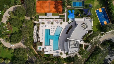 PRESTIGIOUS,MEMBERS ONLY GOLF AND COUNTRY CLUB on Boca Grove Golf and Tennis in Florida - for sale on GolfHomes.com, golf home, golf lot