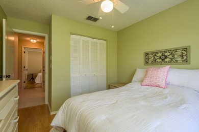 Under contract-accepting backup offers. Welcome to this on Highland Lakes Executive Golf Course in Florida - for sale on GolfHomes.com, golf home, golf lot