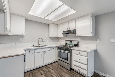 AFFORDABLE 2bd 2ba condo in the growing city of Victorville on Green Tree Golf Course in California - for sale on GolfHomes.com, golf home, golf lot