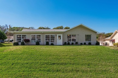 Under contract-accepting backup offers. Welcome to this on Highland Lakes Executive Golf Course in Florida - for sale on GolfHomes.com, golf home, golf lot