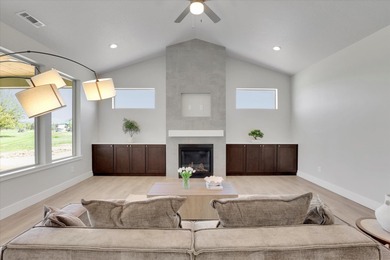 Beautiful Pro Made condo in gated community, discover the on Deer Park Golf Club in Washington - for sale on GolfHomes.com, golf home, golf lot