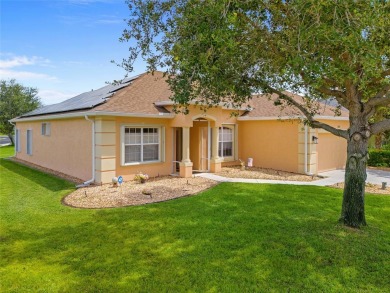 CORNER LOT! SPACIOUS 3 BEDROOM PLUS DEN, 2 BATH, 2-CAR GARAGE on Maple Leaf Golf and Country Club in Florida - for sale on GolfHomes.com, golf home, golf lot