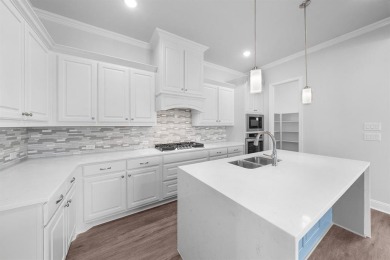 MLS# 20812542 - Built by Altura Homes - Ready Now! ~ This on Heath Golf and Yacht Club in Texas - for sale on GolfHomes.com, golf home, golf lot
