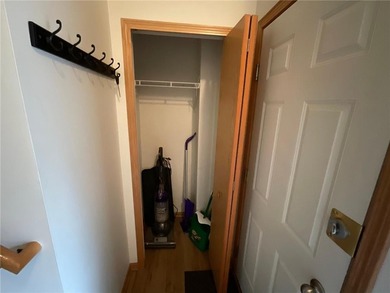 LOVE GOLF??? Check out this great townhome on the 9th hole! on The Ponds Golf Club in Minnesota - for sale on GolfHomes.com, golf home, golf lot