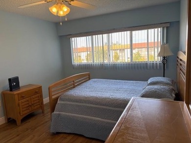 INVESTORS' DREAM - NO RENTAL WAITING PERIOD! Spacious 2BR/2BA, 1 on Flamingo Lakes Country Club in Florida - for sale on GolfHomes.com, golf home, golf lot