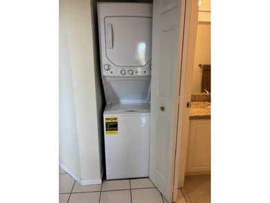 INVESTORS' DREAM - NO RENTAL WAITING PERIOD! Spacious 2BR/2BA, 1 on Flamingo Lakes Country Club in Florida - for sale on GolfHomes.com, golf home, golf lot