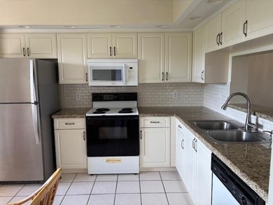 INVESTORS' DREAM - NO RENTAL WAITING PERIOD! Spacious 2BR/2BA, 1 on Flamingo Lakes Country Club in Florida - for sale on GolfHomes.com, golf home, golf lot