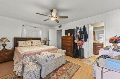 Light and bright corner unit second floor in walking distance to on Kings Point Golf -Flanders Way in Florida - for sale on GolfHomes.com, golf home, golf lot
