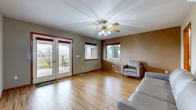 Tee up your next chapter right on Sun Willows Golf Course! This on Sun Willows in Washington - for sale on GolfHomes.com, golf home, golf lot