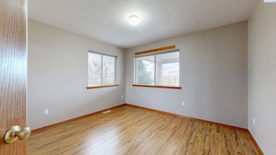 Tee up your next chapter right on Sun Willows Golf Course! This on Sun Willows in Washington - for sale on GolfHomes.com, golf home, golf lot