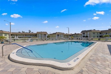 Experience easy Florida living in this bright and spacious on Tarpon Springs Golf Course in Florida - for sale on GolfHomes.com, golf home, golf lot