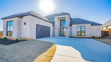 New build by Aubree Homes in Thomas Crossing.  3 or 4 bedroom, 2 on Southern Oaks Golf Club in Texas - for sale on GolfHomes.com, golf home, golf lot