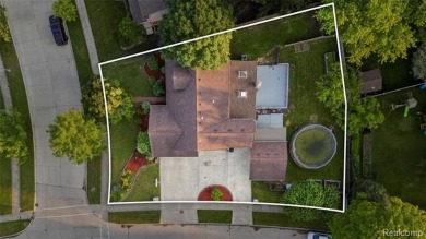 STUNNING DREAM HOME! Custom built for the family that loves to on Riverview Highlands Golf Club  in Michigan - for sale on GolfHomes.com, golf home, golf lot