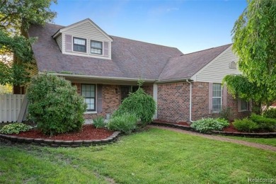 STUNNING DREAM HOME! Custom built for the family that loves to on Riverview Highlands Golf Club  in Michigan - for sale on GolfHomes.com, golf home, golf lot
