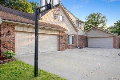 STUNNING DREAM HOME! Custom built for the family that loves to on Riverview Highlands Golf Club  in Michigan - for sale on GolfHomes.com, golf home, golf lot
