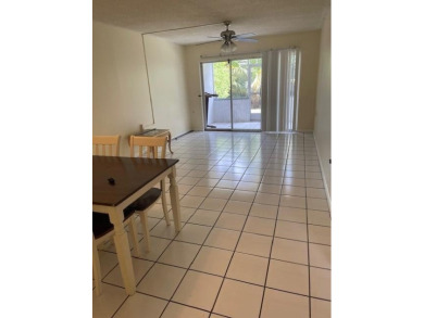 Welcome To Stuart Florida ,Perfect Location! 1 Bedroom 1 Bath on Monterey Yacht and Country Club in Florida - for sale on GolfHomes.com, golf home, golf lot