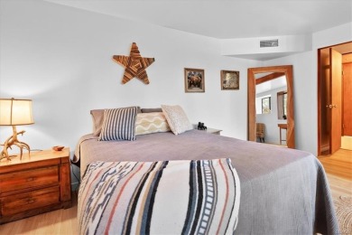 Fully Renovated Moonridge Cabin - Stylish, Turnkey  Adjacent to on Big Bear Mountain Ski and Golf Resort in California - for sale on GolfHomes.com, golf home, golf lot