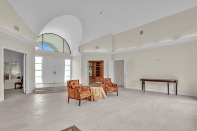 BEAUTIFUL LAKE VIEWS. SITUATED ON CUL-DE-SAC. NEEDS TENDER on  in Florida - for sale on GolfHomes.com, golf home, golf lot