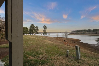 THE MOORINGS Unit 12 is a highly sought-after GROUND FLOOR unit on Kinderton Country Club in Virginia - for sale on GolfHomes.com, golf home, golf lot