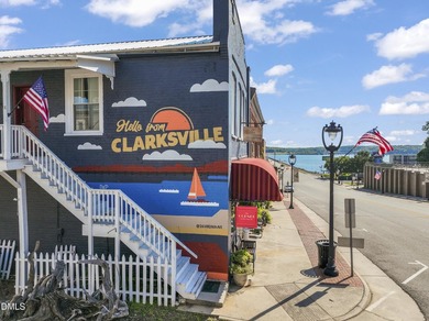 THE MOORINGS Unit 12 is a highly sought-after GROUND FLOOR unit on Kinderton Country Club in Virginia - for sale on GolfHomes.com, golf home, golf lot