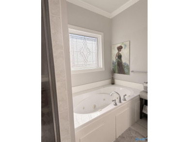 Maintenance free living at its finest! Stunning 3BR/2BA on Blackberry Trail Golf Course in Alabama - for sale on GolfHomes.com, golf home, golf lot