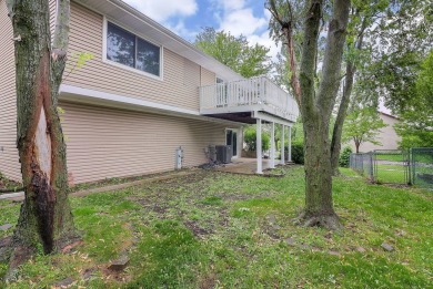 Beautifully Updated 3-Bed, 2-Bath Raised Ranch on Quiet on Poplar Creek Country Club in Illinois - for sale on GolfHomes.com, golf home, golf lot