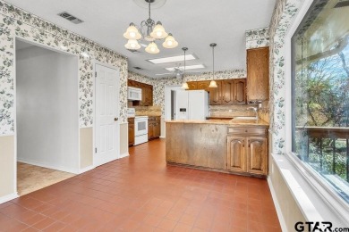 Enjoy all the amenities that Hide Away has to offer and this on Hide-A-Way Lake Golf Course in Texas - for sale on GolfHomes.com, golf home, golf lot