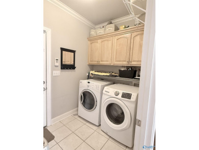 Maintenance free living at its finest! Stunning 3BR/2BA on Blackberry Trail Golf Course in Alabama - for sale on GolfHomes.com, golf home, golf lot