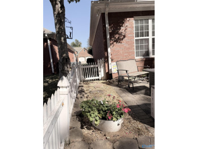 Maintenance free living at its finest! Stunning 3BR/2BA on Blackberry Trail Golf Course in Alabama - for sale on GolfHomes.com, golf home, golf lot