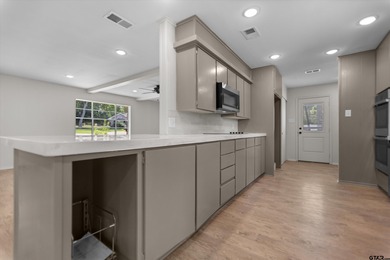 Welcome to the highly sought-after Hideaway Lake community on Hide-A-Way Lake Golf Course in Texas - for sale on GolfHomes.com, golf home, golf lot