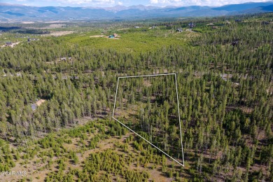 This gentle downsloping lot in the Fairways has 2.25 acres with on Pole Creek Golf Club in Colorado - for sale on GolfHomes.com, golf home, golf lot