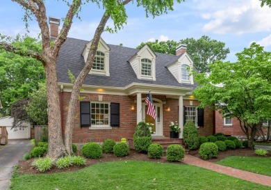 Welcome to this charming 1.5-story home in the highly on Idle Hour Country Club in Kentucky - for sale on GolfHomes.com, golf home, golf lot