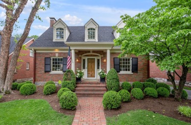 Welcome to this charming 1.5-story home in the highly on Idle Hour Country Club in Kentucky - for sale on GolfHomes.com, golf home, golf lot