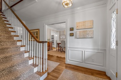 Welcome to this charming 1.5-story home in the highly on Idle Hour Country Club in Kentucky - for sale on GolfHomes.com, golf home, golf lot
