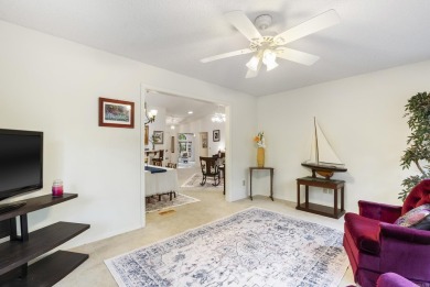 NEW LISTING! All offers due by Tuesday at 5:00 PM! This charming on Coronado Golf Course in Arkansas - for sale on GolfHomes.com, golf home, golf lot