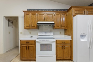 NEW LISTING! All offers due by Tuesday at 5:00 PM! This charming on Coronado Golf Course in Arkansas - for sale on GolfHomes.com, golf home, golf lot