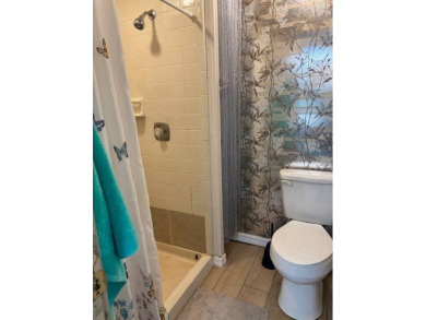 Great Opportunity in this Premier Ocala 55+ Community! Gorgeous on Rolling Greens Executive Golf Community in Florida - for sale on GolfHomes.com, golf home, golf lot