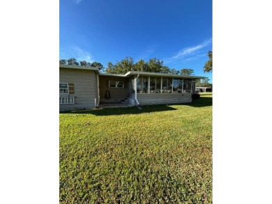Great Opportunity in this Premier Ocala 55+ Community! Gorgeous on Rolling Greens Executive Golf Community in Florida - for sale on GolfHomes.com, golf home, golf lot