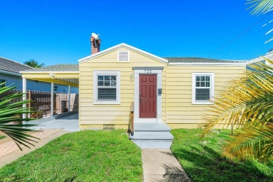 Rare chance to own this beautiful cottage in the sought after on Lake Worth Municipal Golf Course in Florida - for sale on GolfHomes.com, golf home, golf lot