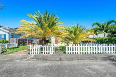 Rare chance to own this beautiful cottage in the sought after on Lake Worth Municipal Golf Course in Florida - for sale on GolfHomes.com, golf home, golf lot