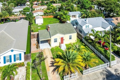 Rare chance to own this beautiful cottage in the sought after on Lake Worth Municipal Golf Course in Florida - for sale on GolfHomes.com, golf home, golf lot