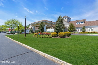 2 bed, 2 bath home in the desirable 55+ Renaissance Adult on Renaissance Country Club in New Jersey - for sale on GolfHomes.com, golf home, golf lot