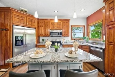 WOW -- Rare Lakefront Opportunity on a Private Cul-de-sac on 1/2 on Raintree Country Club in Missouri - for sale on GolfHomes.com, golf home, golf lot