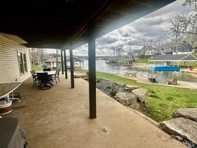 WOW -- Rare Lakefront Opportunity on a Private Cul-de-sac on 1/2 on Raintree Country Club in Missouri - for sale on GolfHomes.com, golf home, golf lot