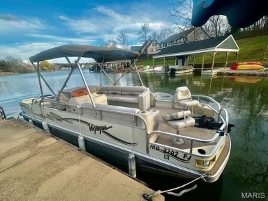 WOW -- Rare Lakefront Opportunity on a Private Cul-de-sac on 1/2 on Raintree Country Club in Missouri - for sale on GolfHomes.com, golf home, golf lot