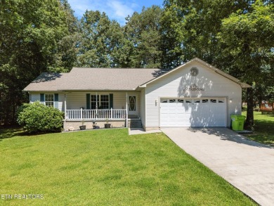 Move In Ready Home in Lake Tansi!! This spacious 2 bedroom PLUS on Lake Tansi Village Country Club in Tennessee - for sale on GolfHomes.com, golf home, golf lot