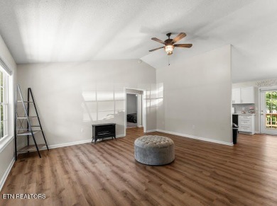 Move In Ready Home in Lake Tansi!! This spacious 2 bedroom PLUS on Lake Tansi Village Country Club in Tennessee - for sale on GolfHomes.com, golf home, golf lot