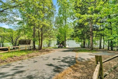 Beechwood West on Smith Mountain Lake VA.  on Sycamore Ridge Golf Club in Virginia - for sale on GolfHomes.com, golf home, golf lot