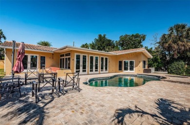 Boater's paradise awaits - Opportunity abounds at this on The Renaisssance Vinoy Golf Club in Florida - for sale on GolfHomes.com, golf home, golf lot